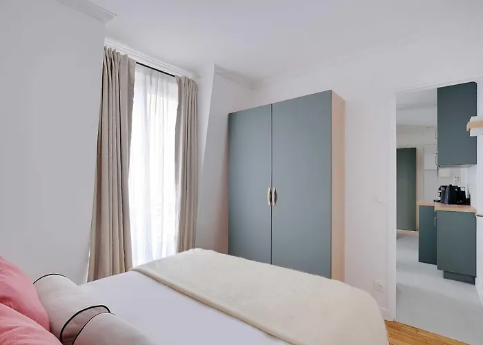 Superb Apartment- 1br-4p - Tour-eiffel Апартаменты *